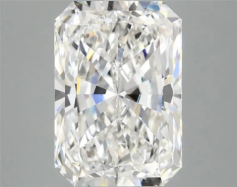 4.16ct Radiant Lab Grown Diamond (Colour E, Clarity VS1, IGI Certified)
